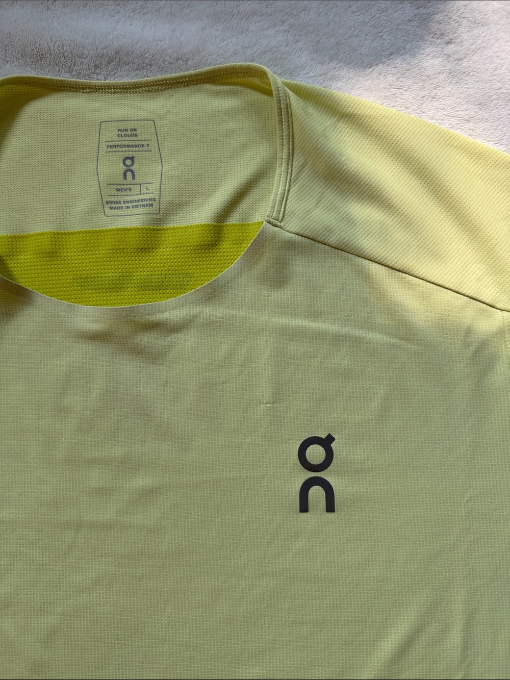 On Running Men's Performance Tee — L - Picture 2 of 6